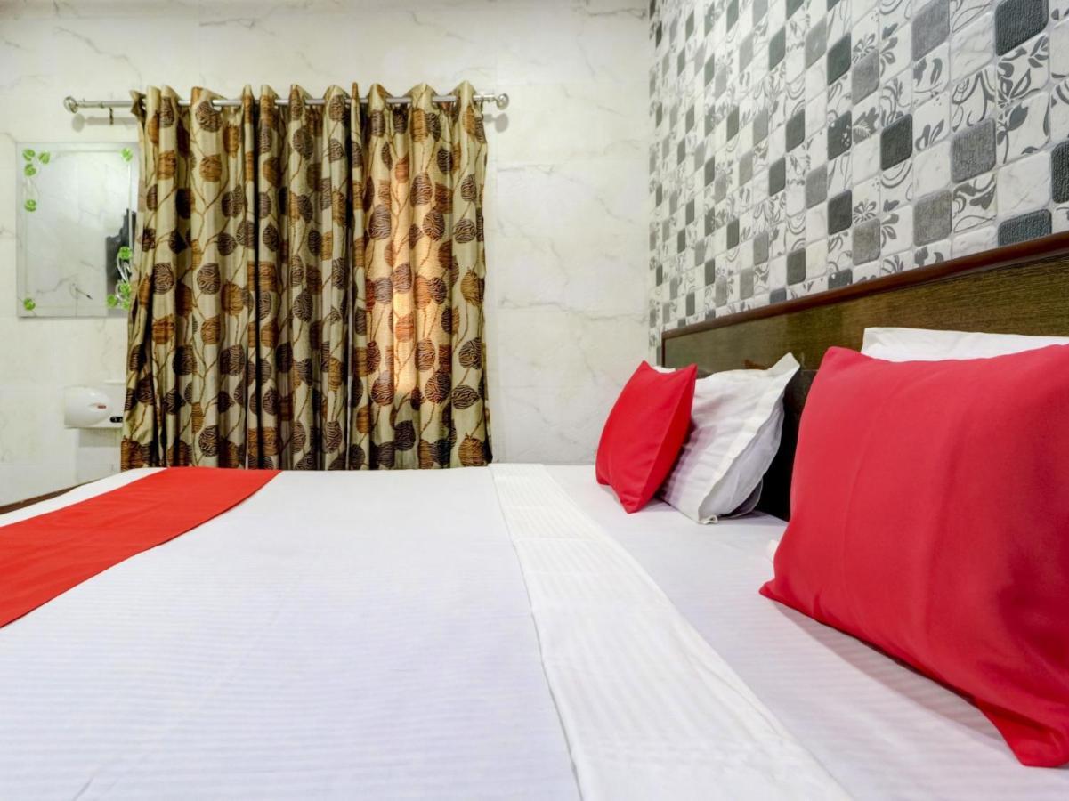Oyo 77454 Hotel Prince Palace Patiāla 외부 사진