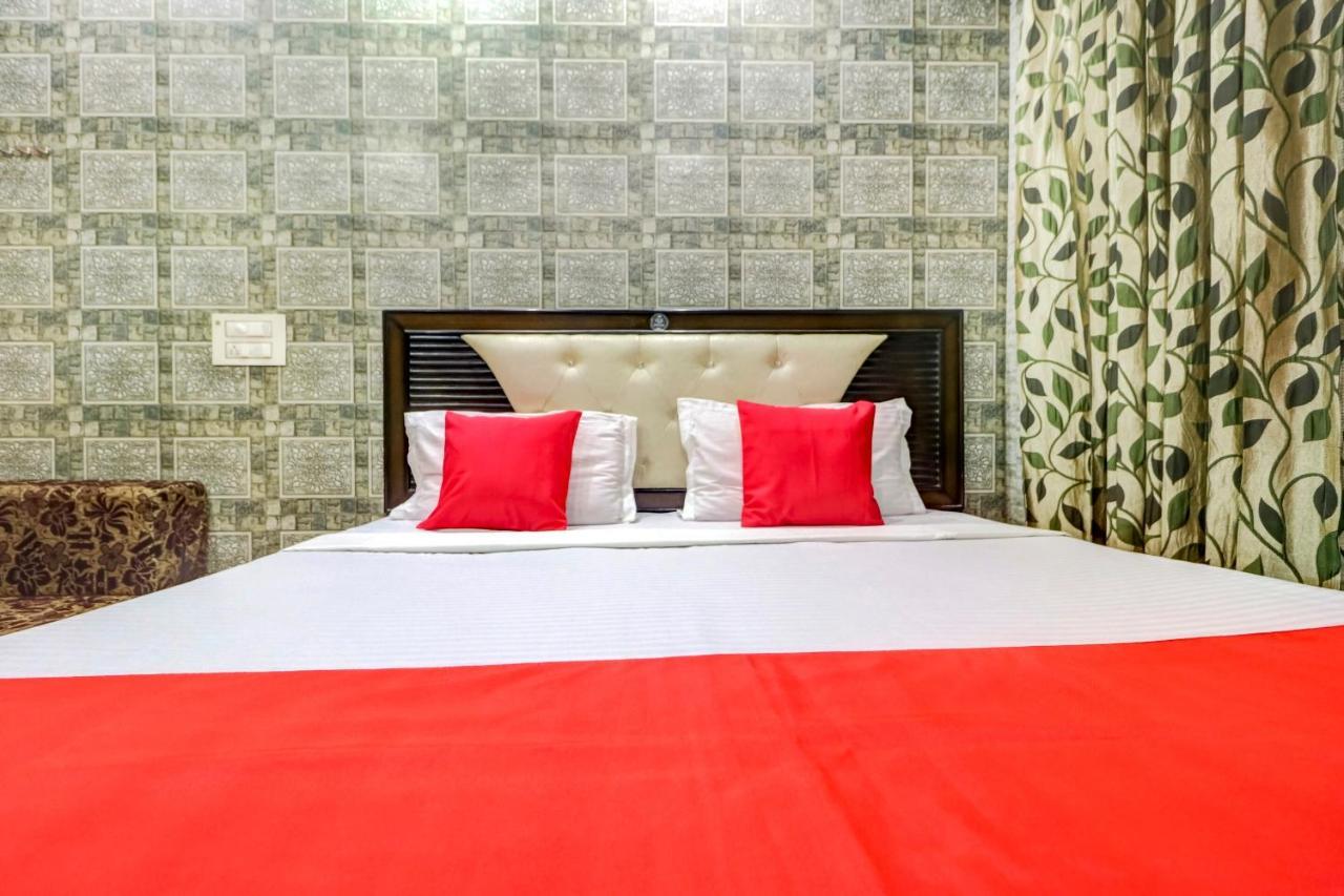 Oyo 77454 Hotel Prince Palace Patiāla 외부 사진
