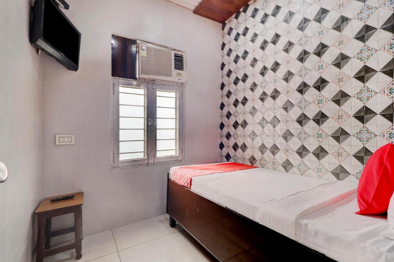 Oyo 77454 Hotel Prince Palace Patiāla 외부 사진